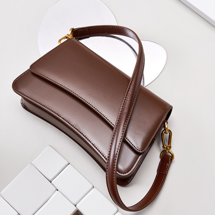 Tromsø Sleek Leather Shoulder Bag