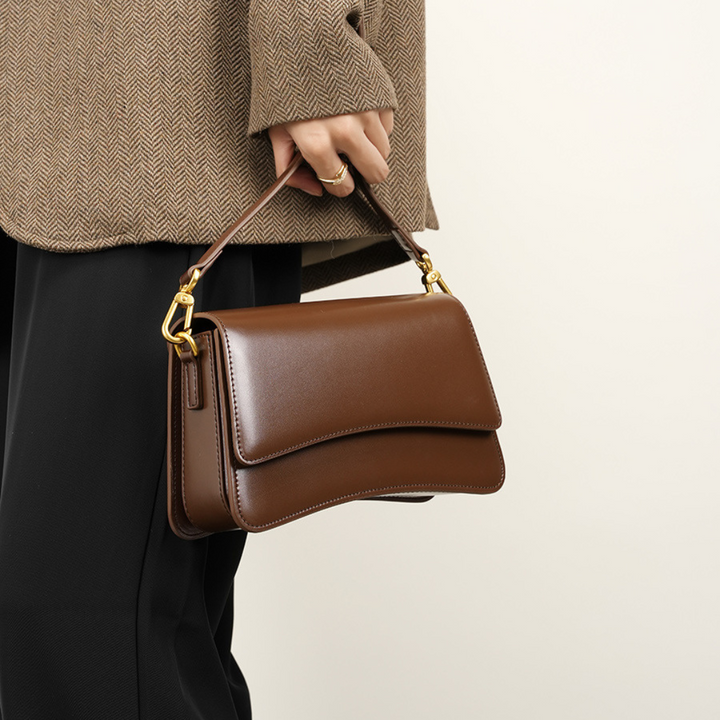 Tromsø Sleek Leather Shoulder Bag