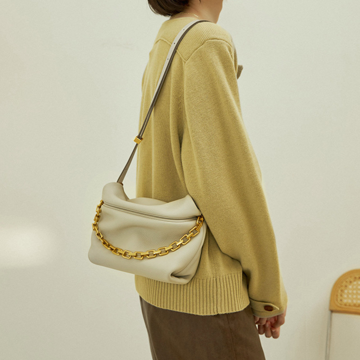Davos Chain Crossbody Bag