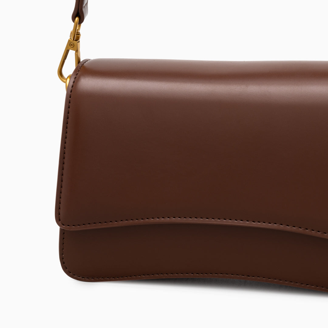 Tromsø Sleek Leather Shoulder Bag