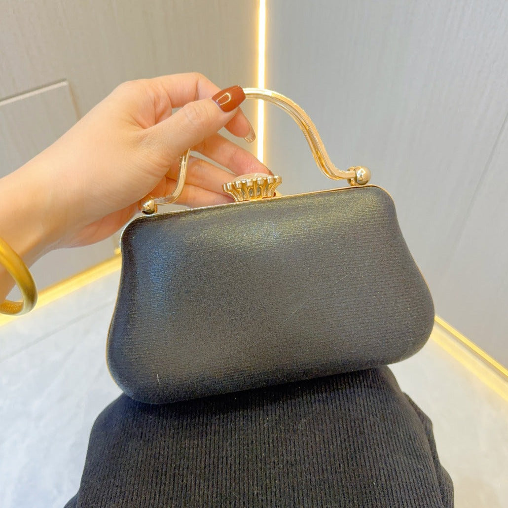 Bologna Pearl Clutch Bag