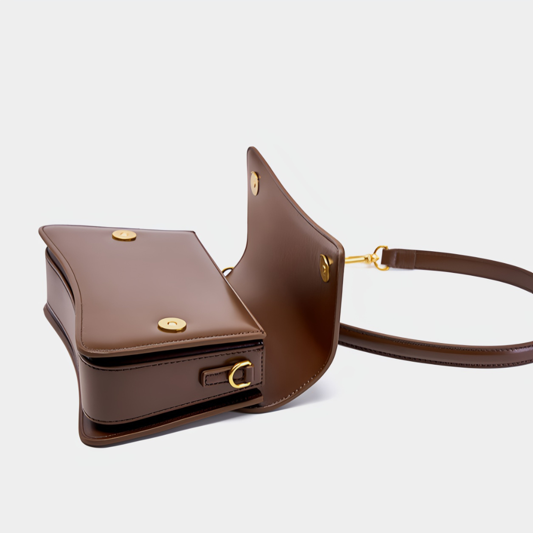 Tromsø Sleek Leather Shoulder Bag