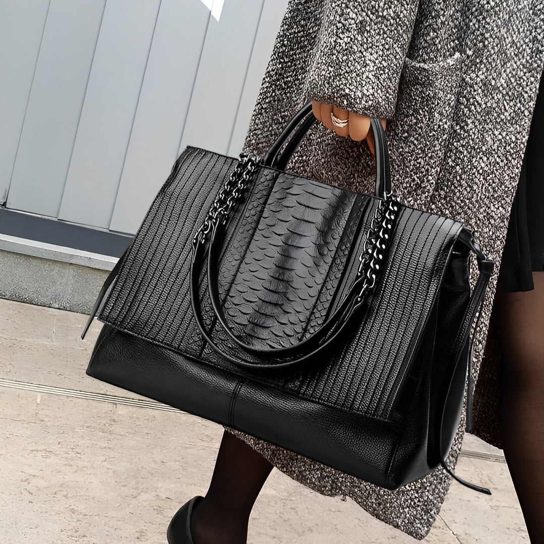 Tallinn Medium Tote Bag